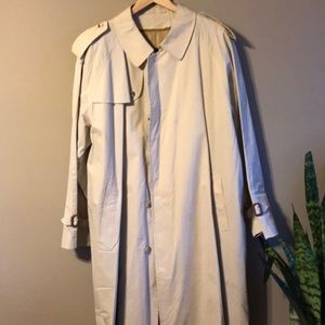 Beautifully Vintage Men’s Burberry Raincoat